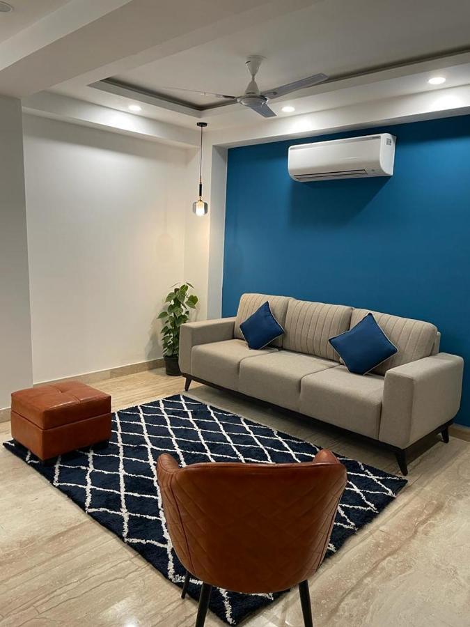 Flxho Uno - Serviced Apartment & Rooms - Golf Course Road คูร์เคาน์ ภายนอก รูปภาพ